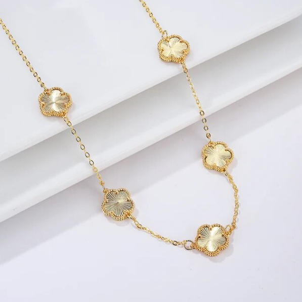 CloveLux™ Clover Necklace